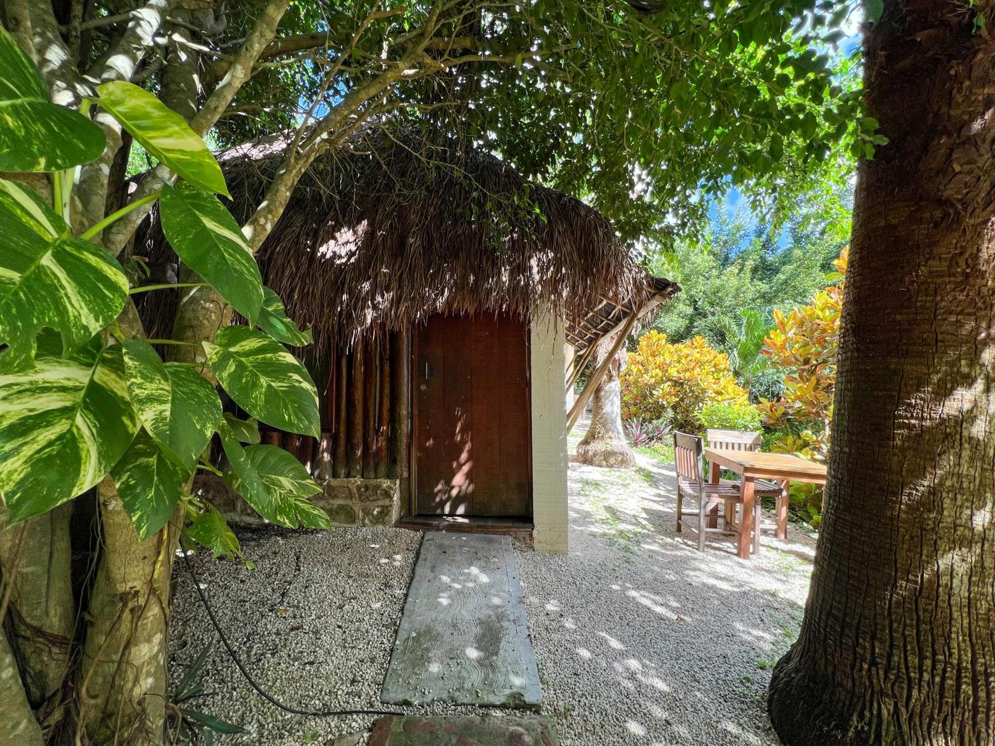 Villa Santuario Lake Front Oasis บากาลาร์ ภายนอก รูปภาพ