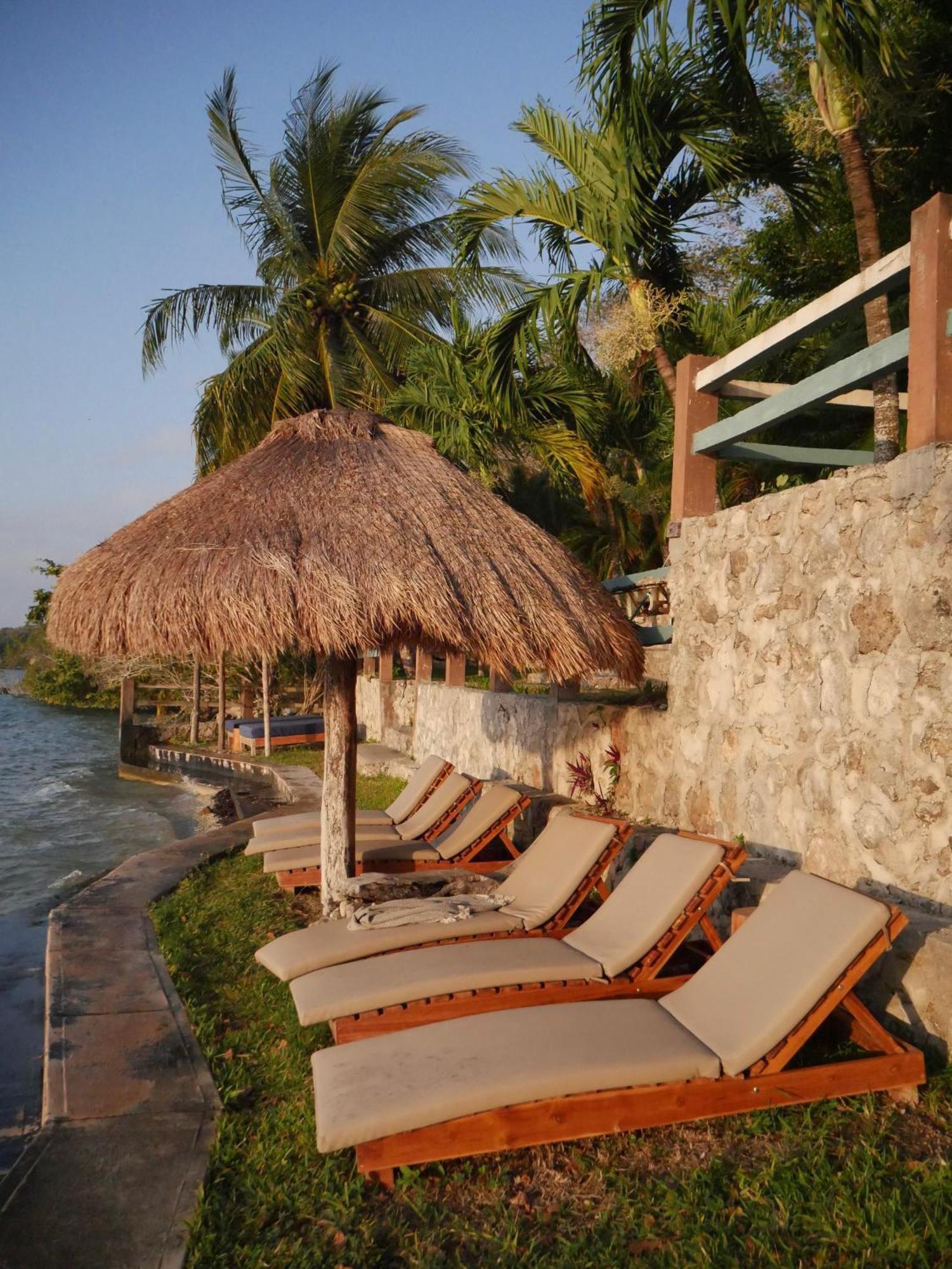 Villa Santuario Lake Front Oasis บากาลาร์ ภายนอก รูปภาพ