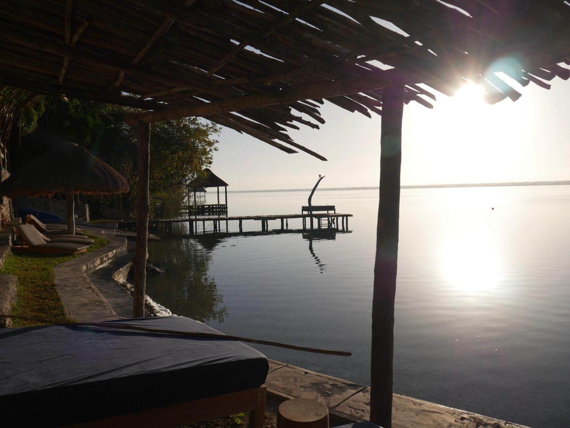 Villa Santuario Lake Front Oasis บากาลาร์ ภายนอก รูปภาพ