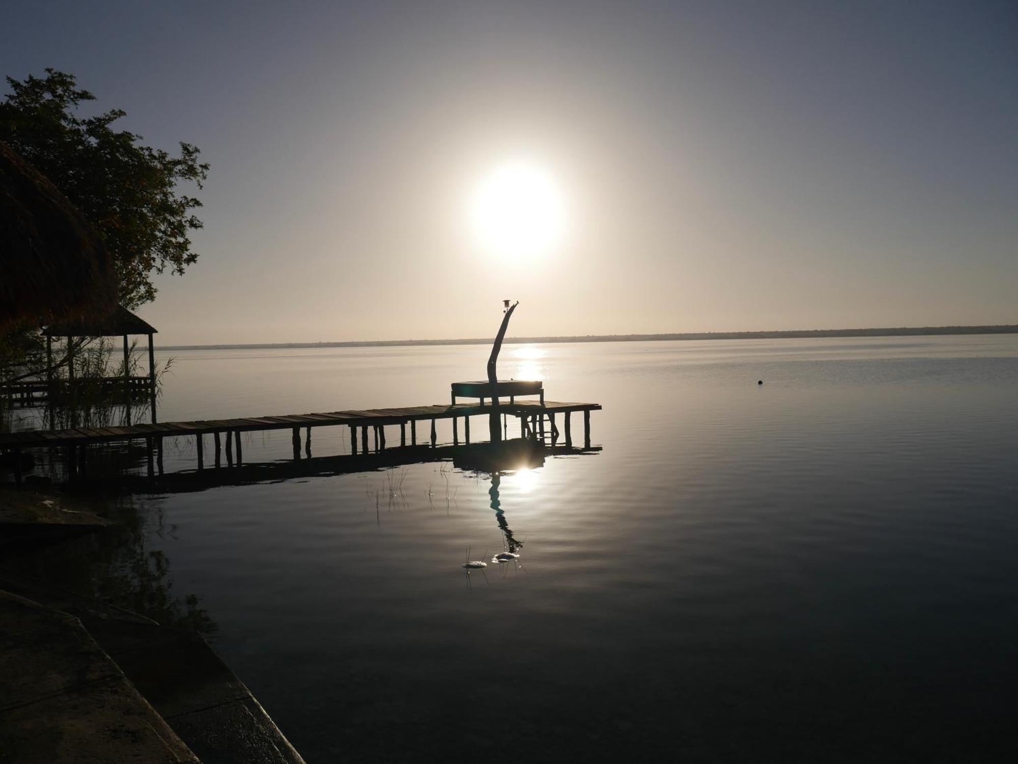 Villa Santuario Lake Front Oasis บากาลาร์ ภายนอก รูปภาพ